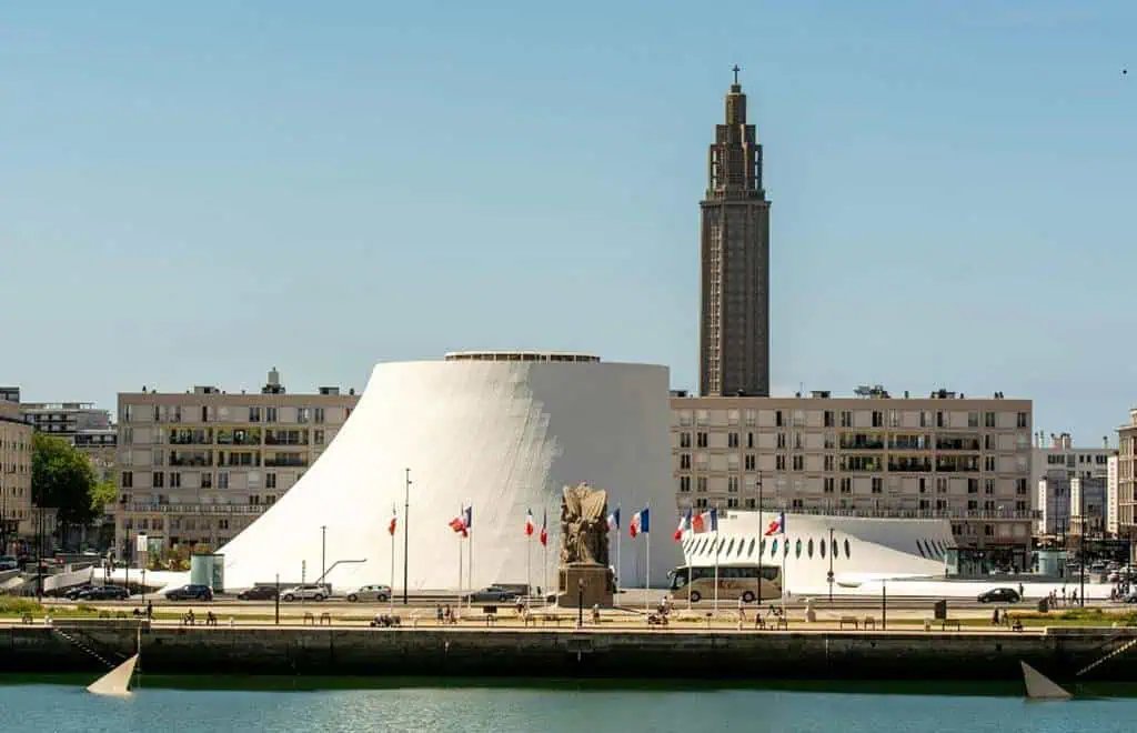 Le Volcan Art Center in Le Havre
