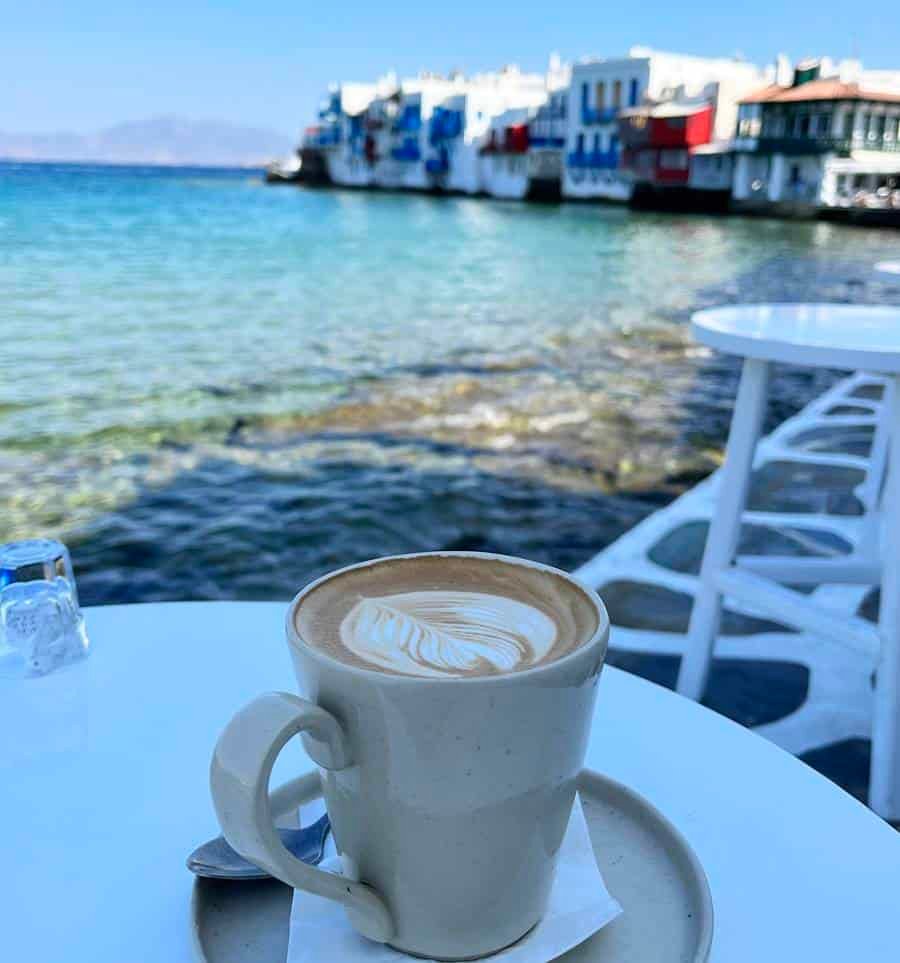 Mykonos Little Venice cafe