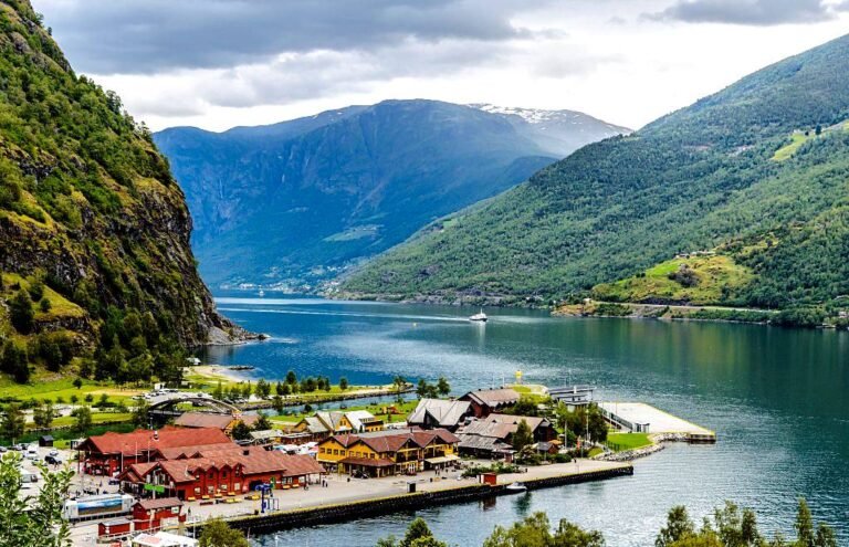 Flåm cruise port