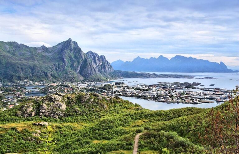 Svolvaer cruise port panorama