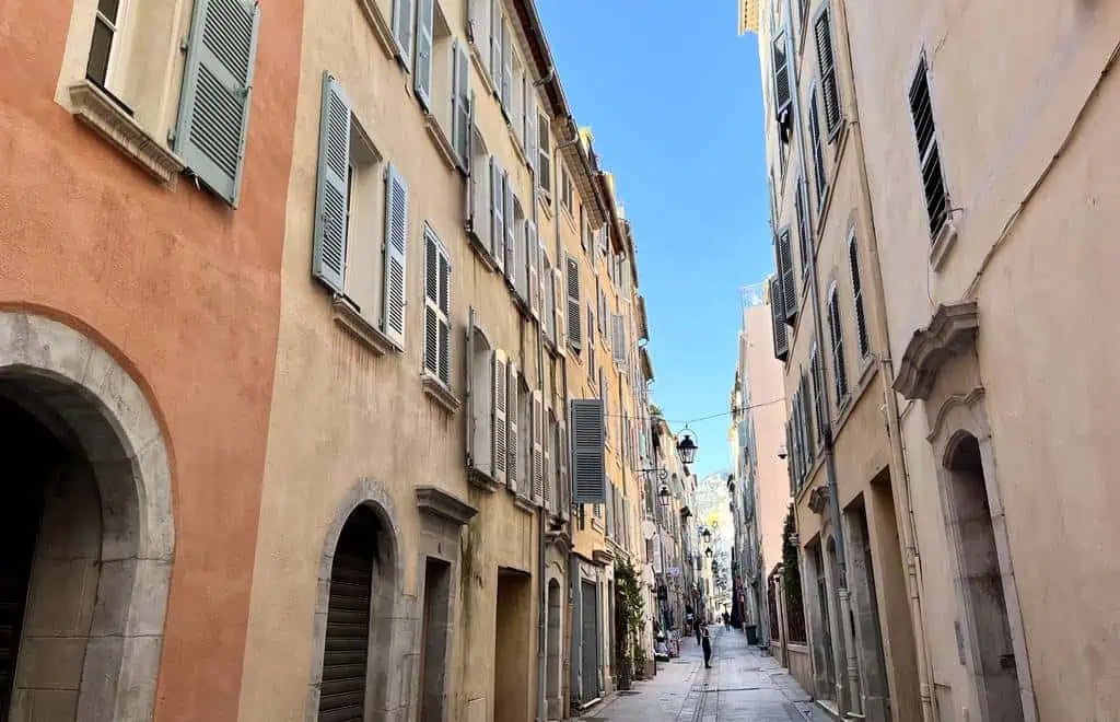 Toulon Old Town walk