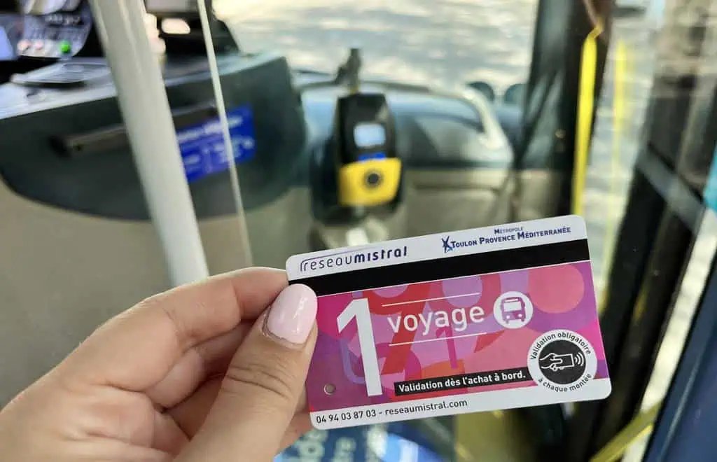 Toulon bus ticket